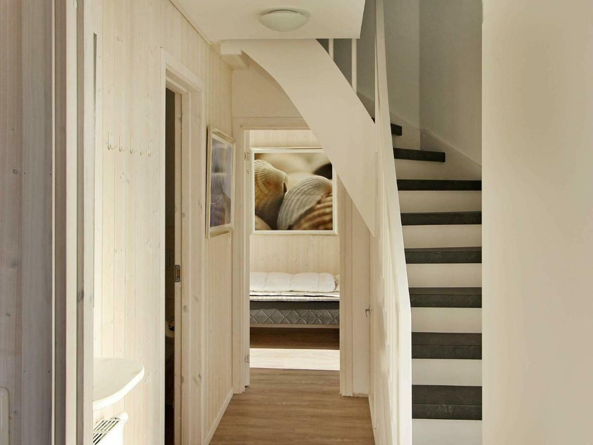 Two-bedroom In 20 *